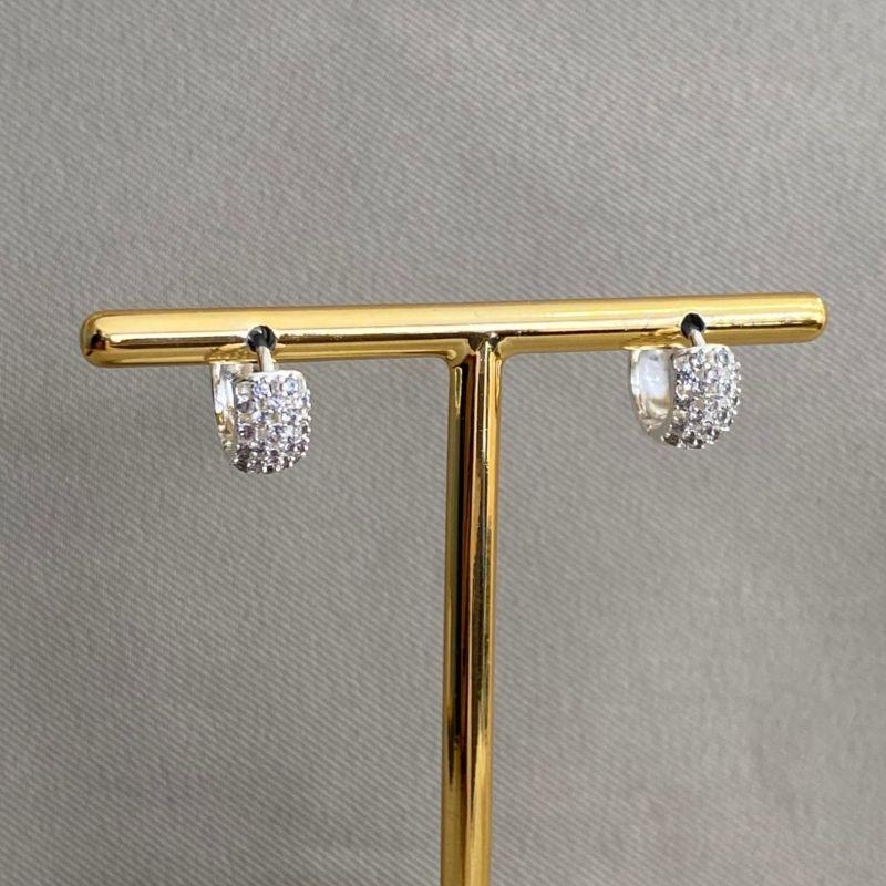 BRINCO ARGOLINHA CRAVEJADA