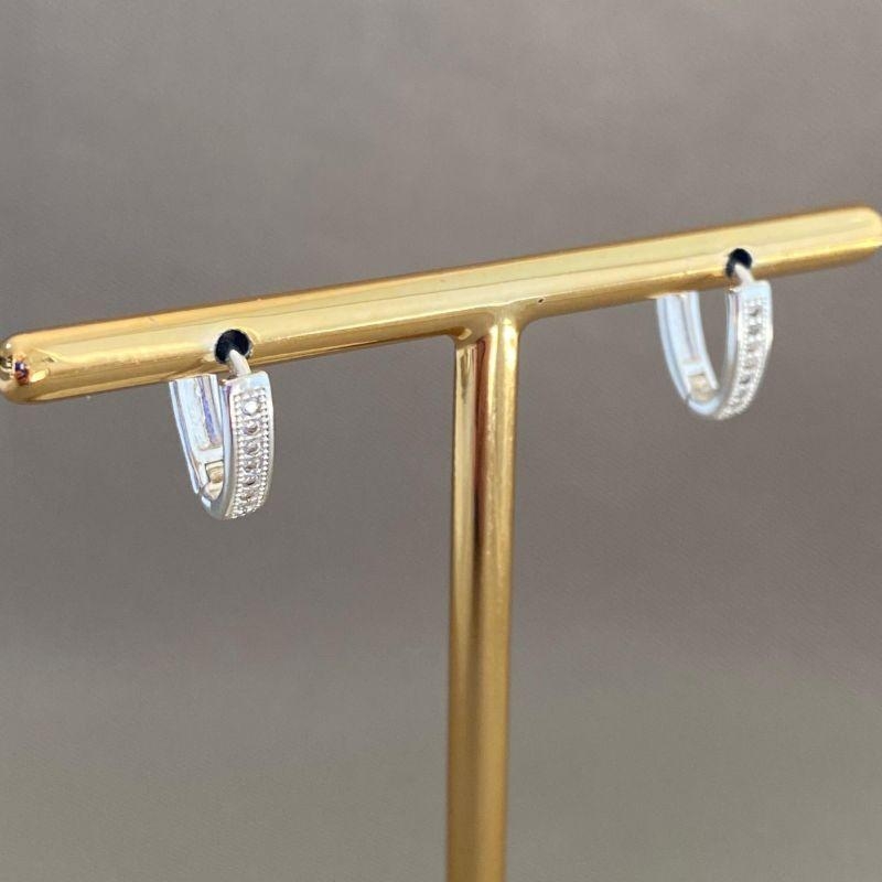 BRINCO ARGOLINHA CRAVEJADA P