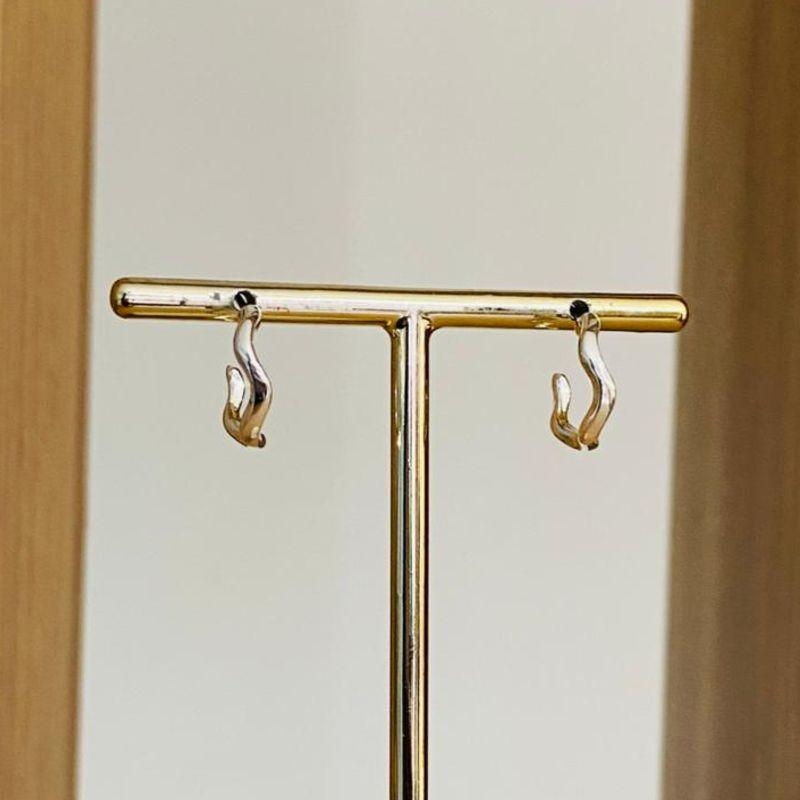 BRINCO ARGOLINHA ONDULADA M