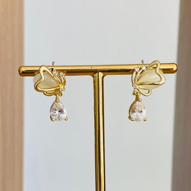 BRINCO BORBOLETA COM ZIRCONIA