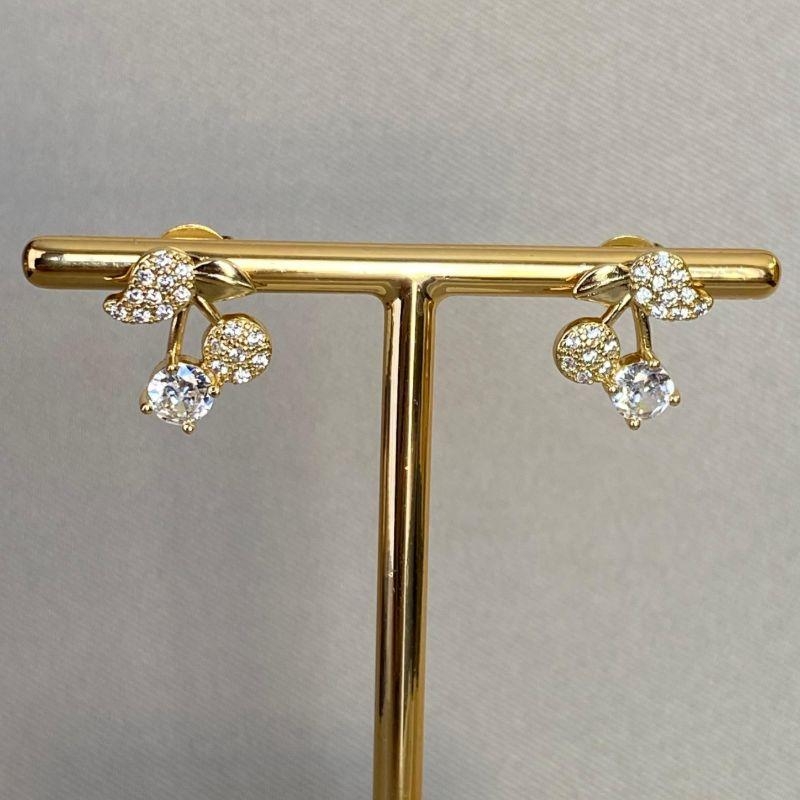 BRINCO CEREJA CRAVEJADA