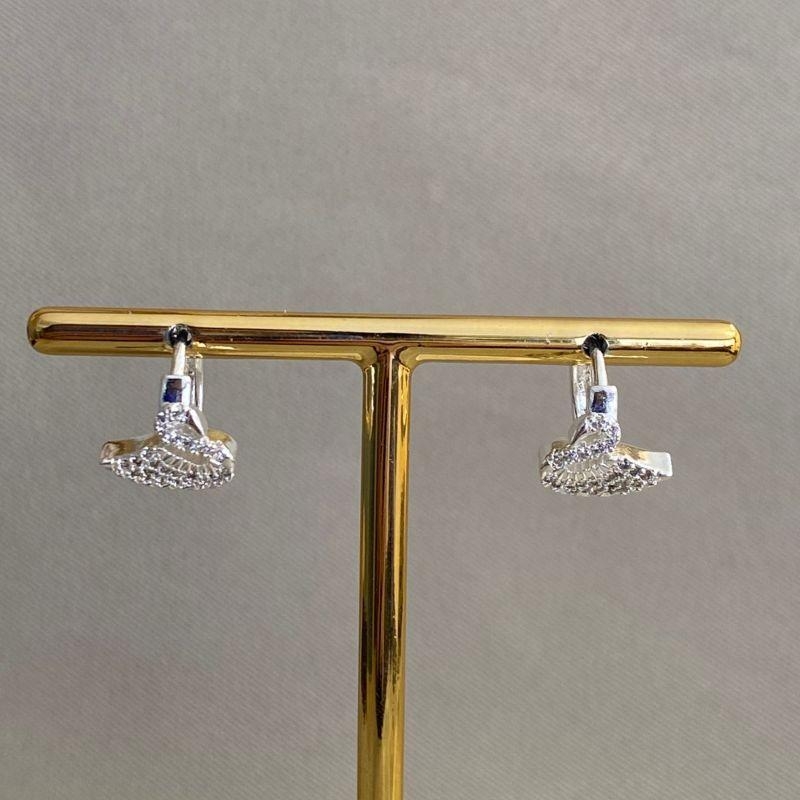 BRINCO CISNE CRAVEJADO