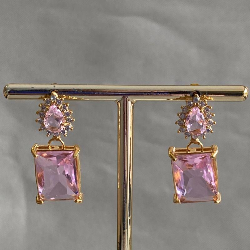 BRINCO COM PEDRAS ROSA