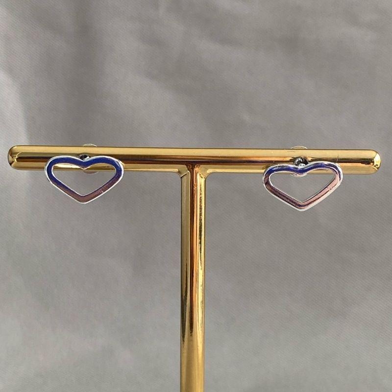 BRINCO CORAÇÃO ACHATADO VAZADO