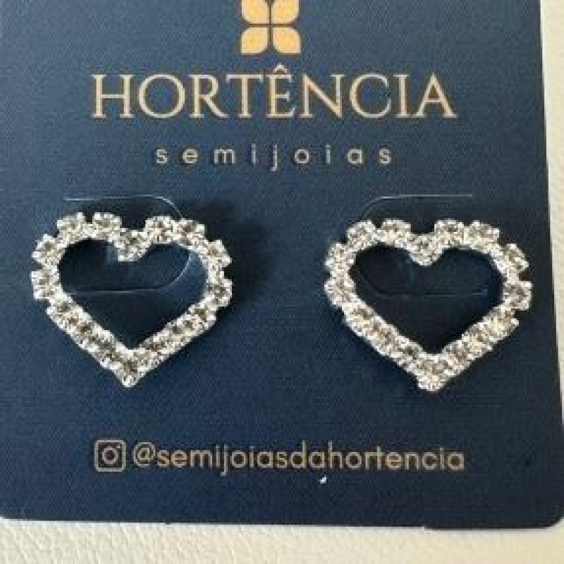 BRINCO CORAÇÃO COM ZIRCONIAS