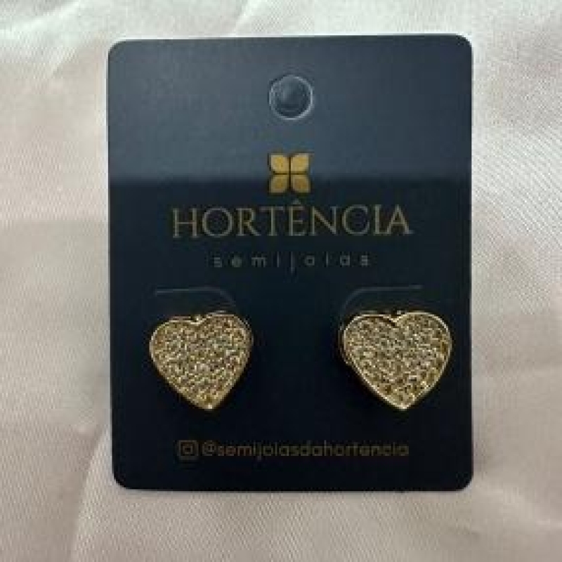 BRINCO CORAÇÃO CRAVEJADO