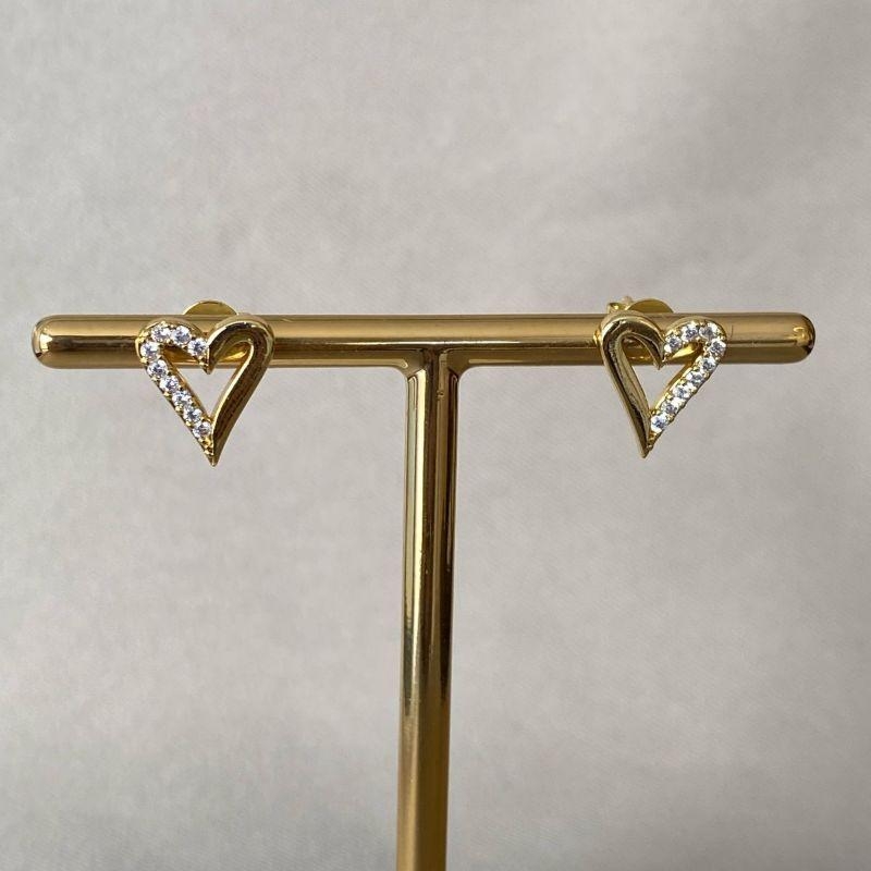 BRINCO CORAÇÃO CRAVEJADO DE UM LADO