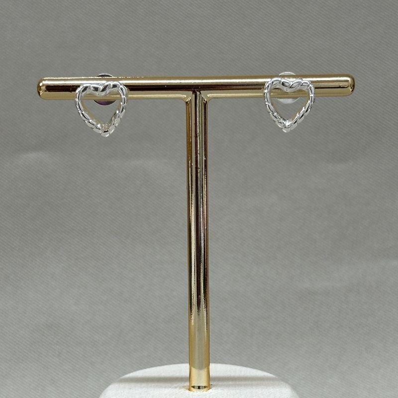 BRINCO CORAÇÃO FIO TORCIDO