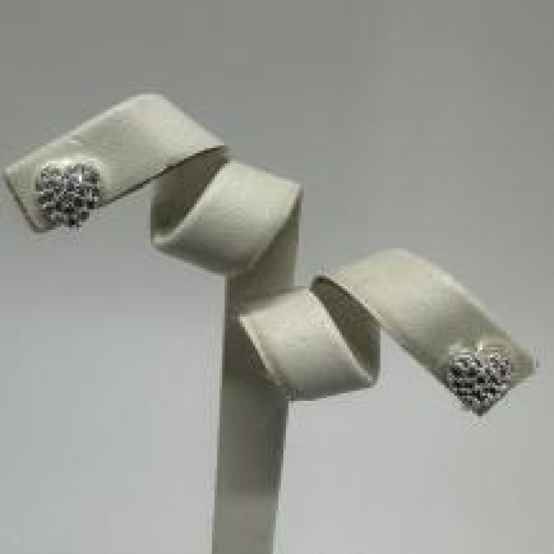 BRINCO CORAÇÃO PEQUENO CRAVEJADO