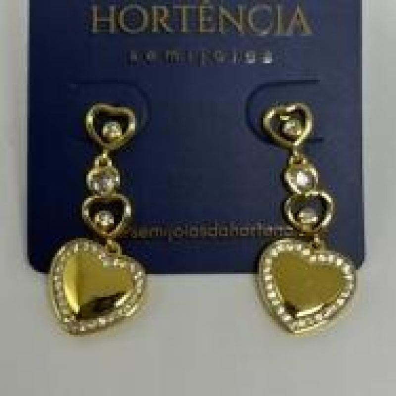 BRINCO CORAÇÕES ZIRCONIAS E CRAVEJADO