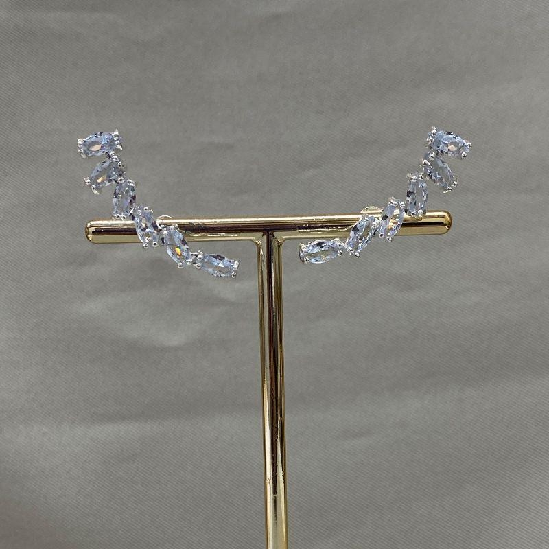 BRINCO EARCUFF ZIRCONIAS CRISTAIS