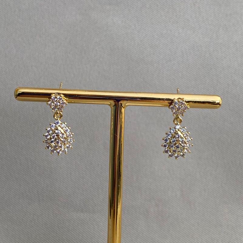 BRINCO FESTA GOTA PENDURADA CRAVEJADA