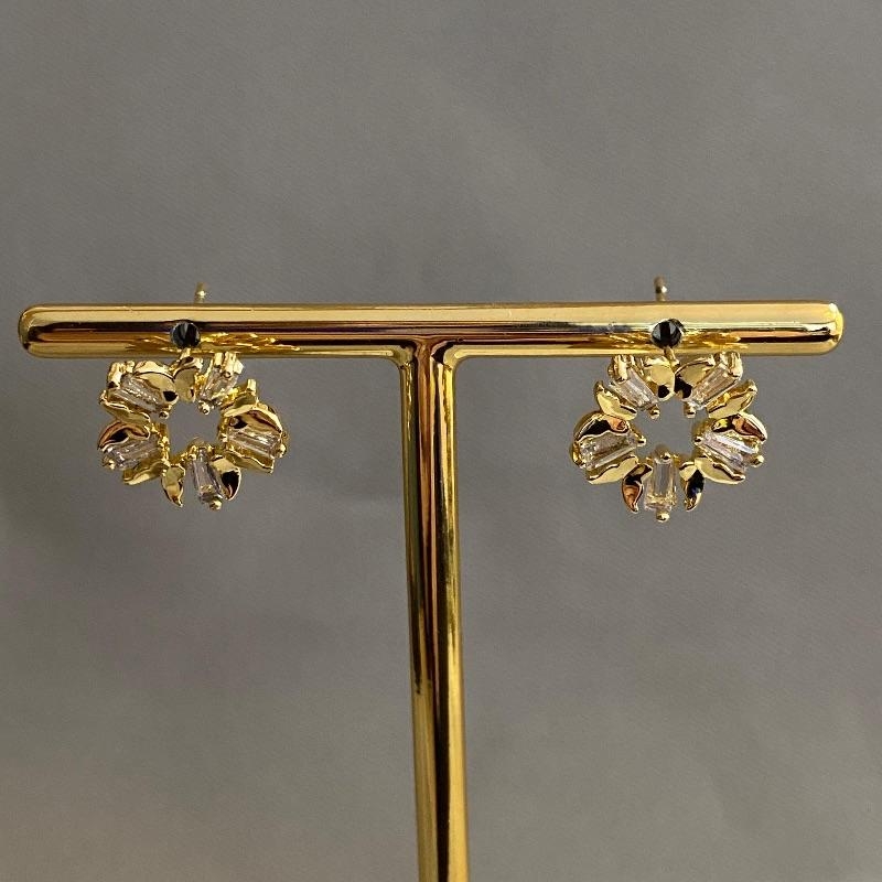 BRINCO FLOR COM ZIRCONIA