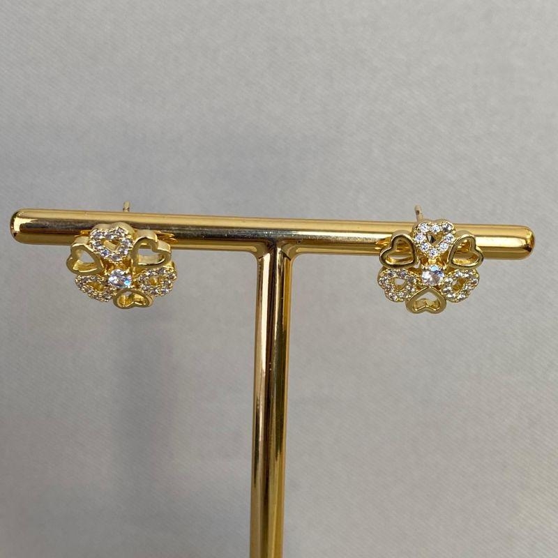 BRINCO FLOR CORAÇÃO CRAVEJADO