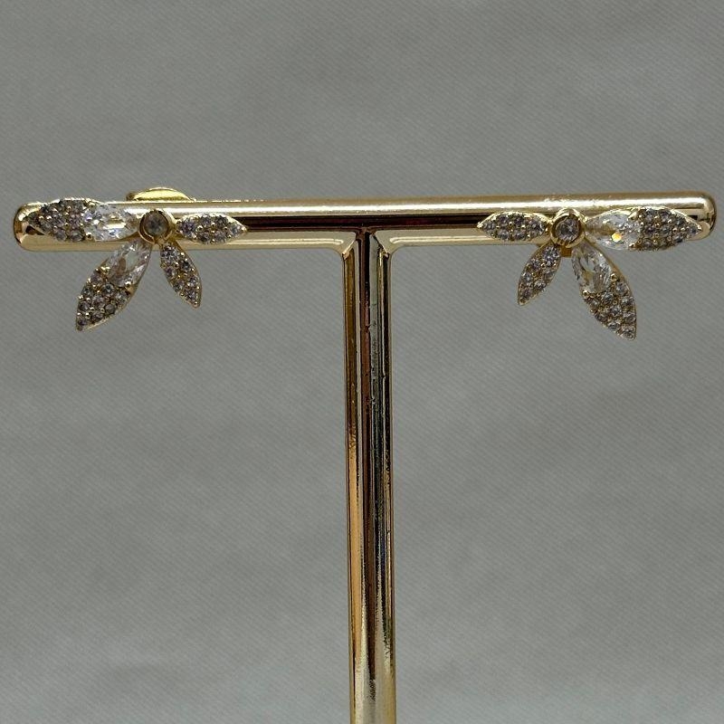 BRINCO FLOR CRAVEJADA