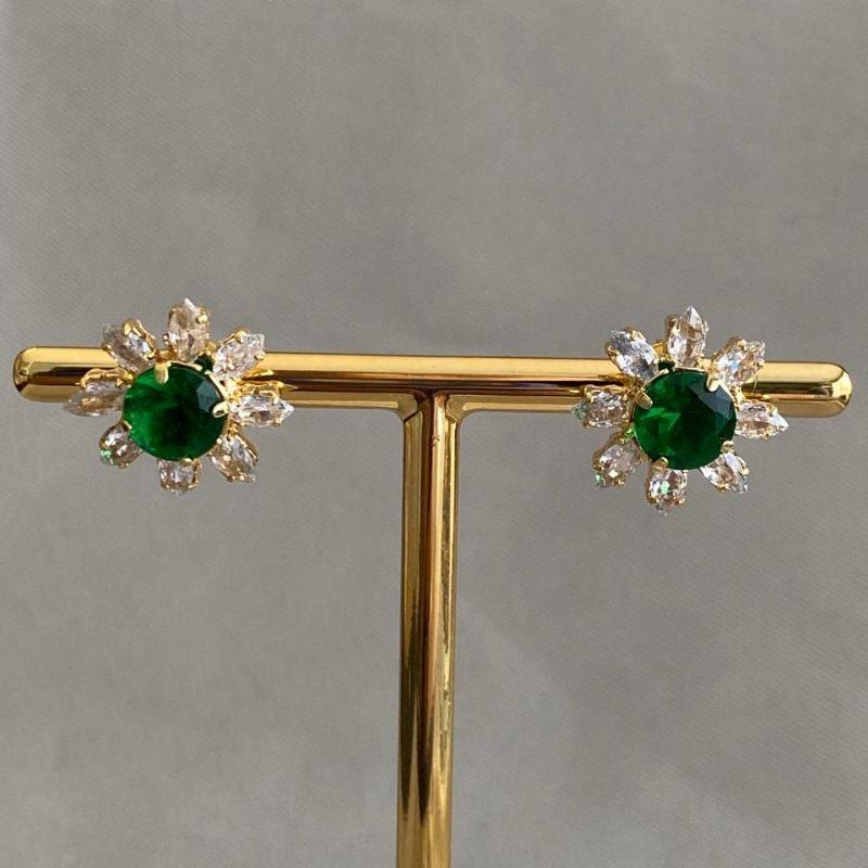 BRINCO FLOR ZIRCONIA CORES DIVERSAS