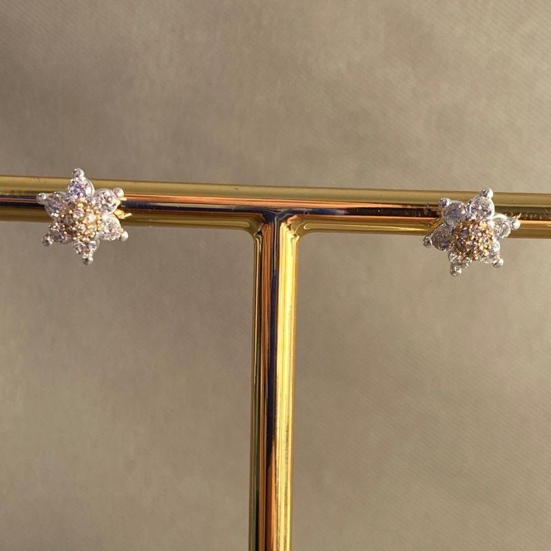 BRINCO FLORZINHA CRAVEJADA