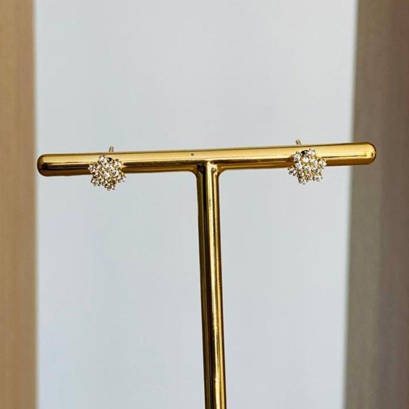 BRINCO FLORZINHA CRAVEJADA