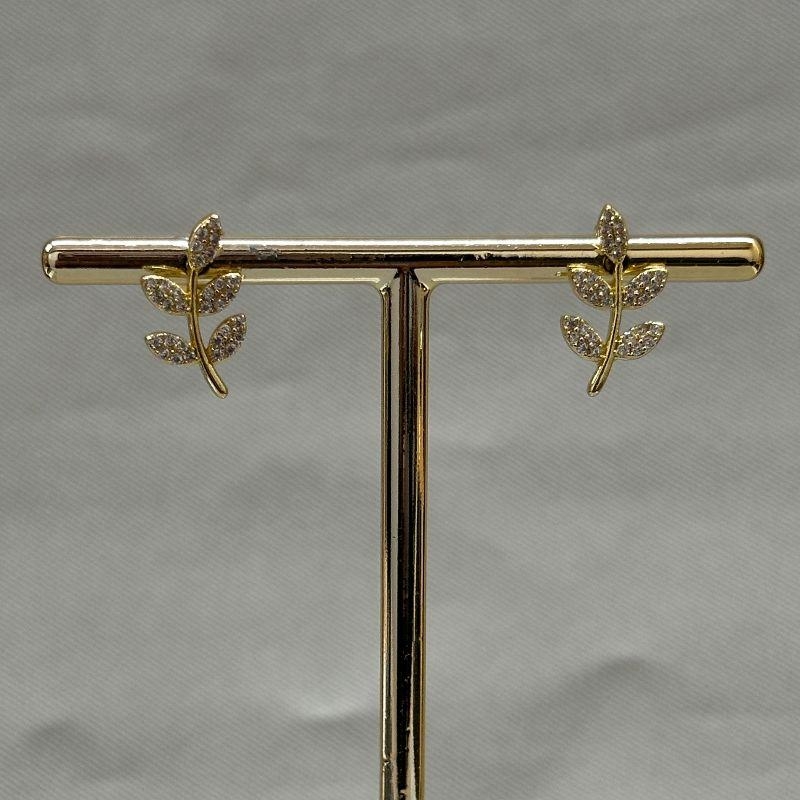 BRINCO FOLHAS CRAVEJADAS