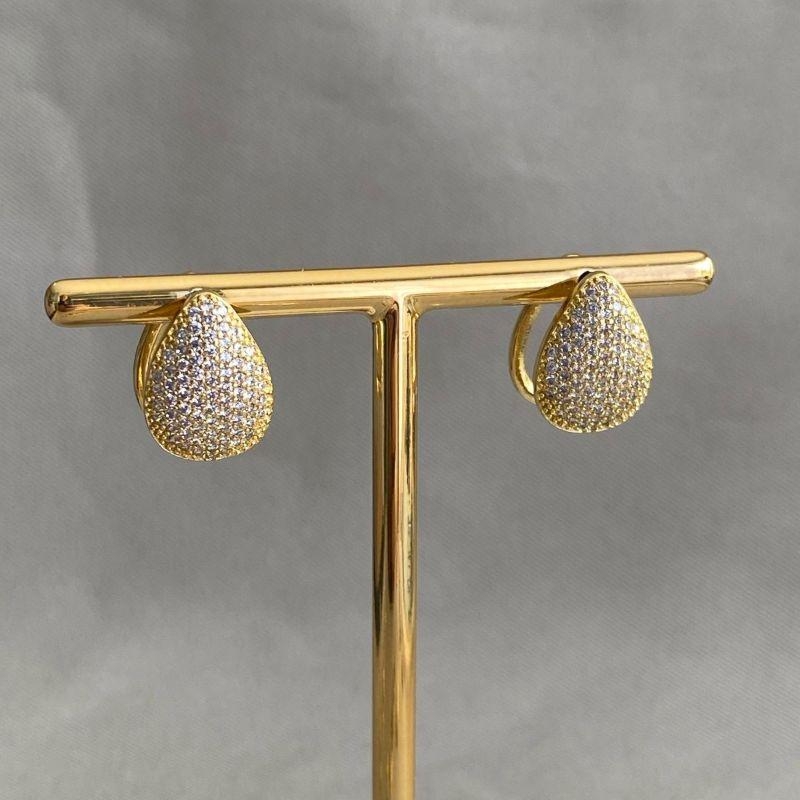 BRINCO GOTA CLICK CRAVEJADO