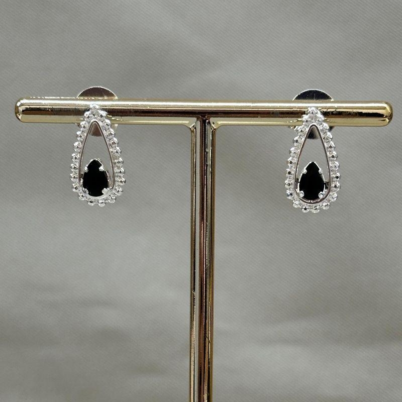 BRINCO GOTA COM PEDRA PRETA