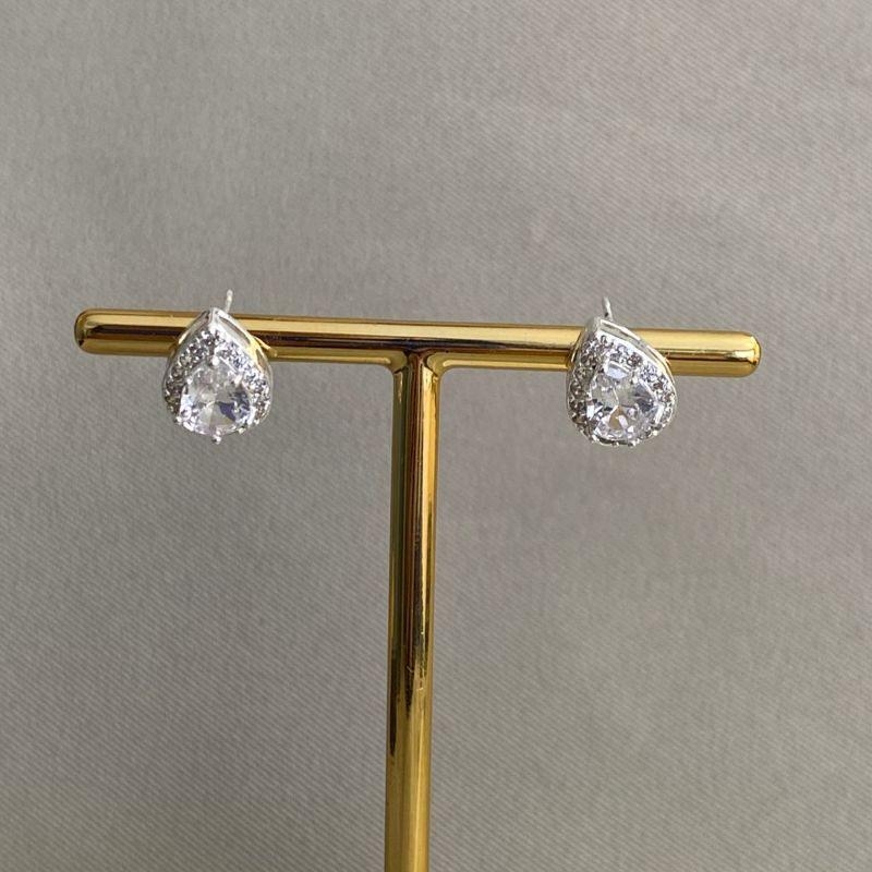 BRINCO GOTA CRAVEJADO