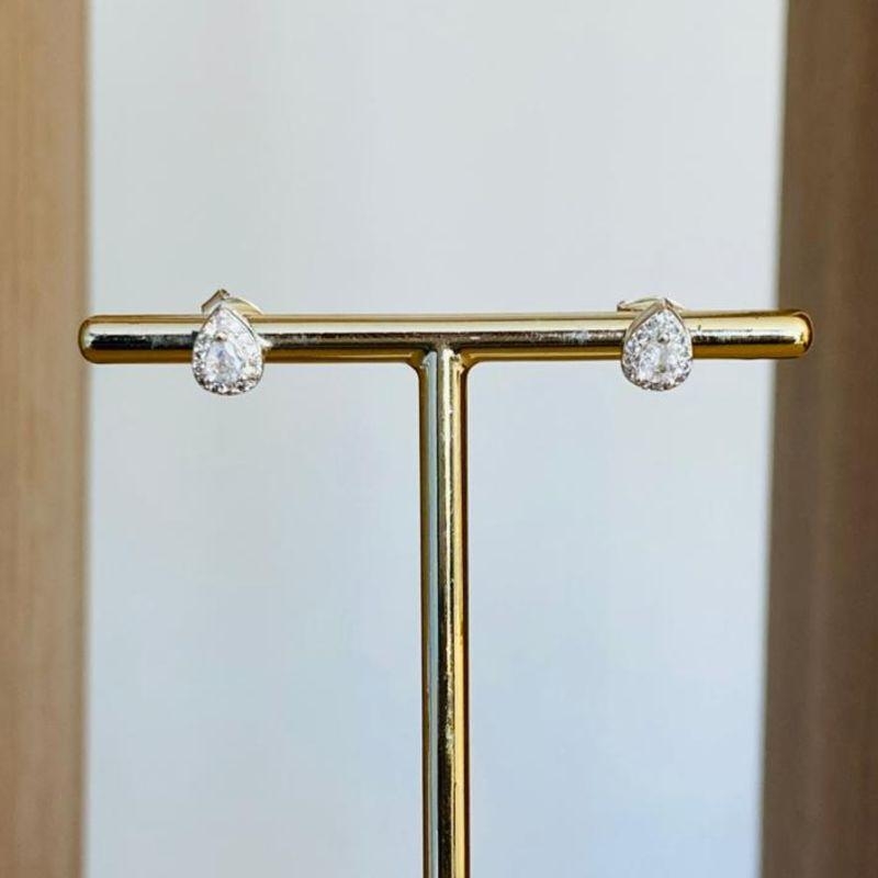 BRINCO GOTINHA CRAVEJADA