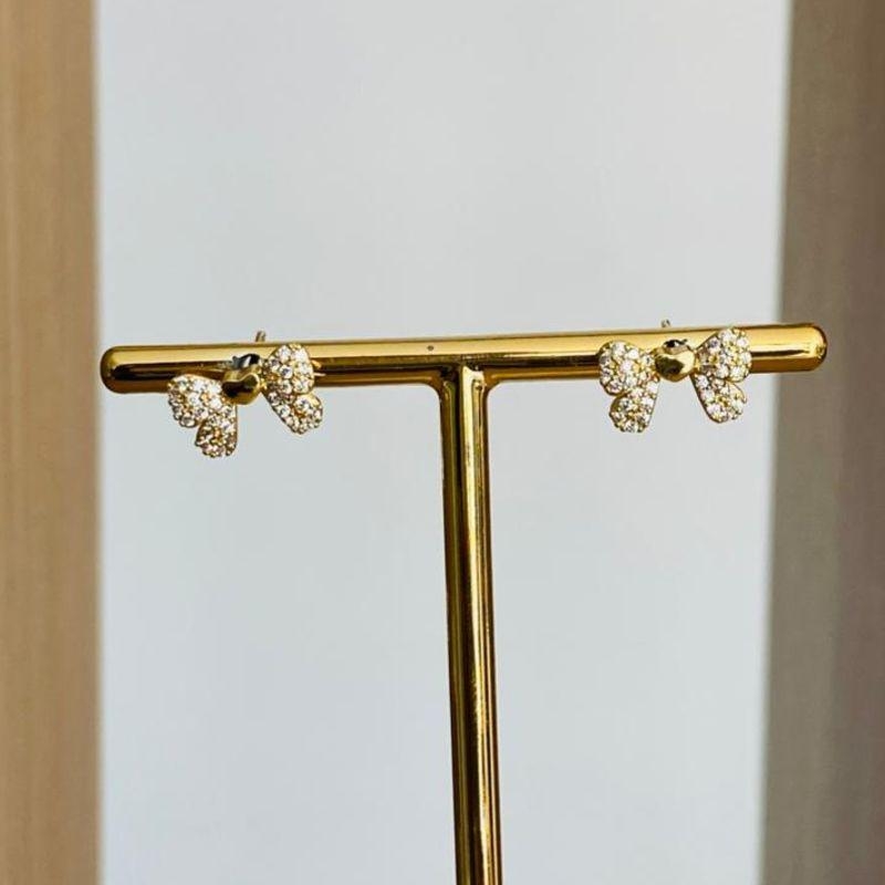 BRINCO LACINHO CRAVEJADO