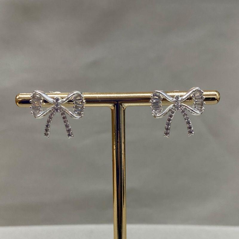 BRINCO LAÇO CRAVEJADO