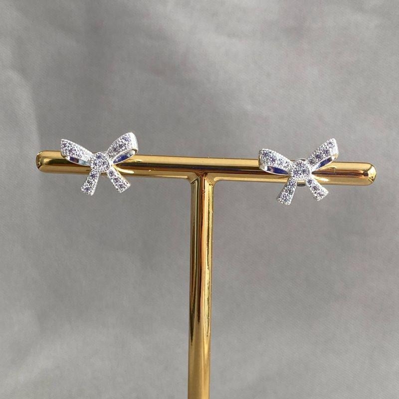 BRINCO LAÇO CRAVEJADO