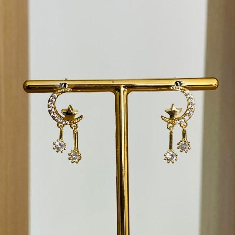 BRINCO LUA CRAVEJADA COM ESTRELAS