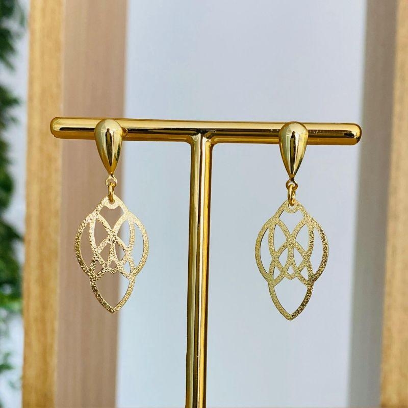 BRINCO PENDURADO DETALHADO