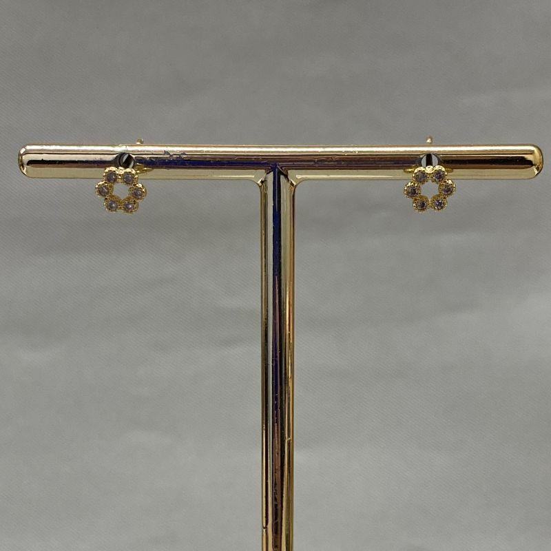 BRINCO PEQUENO COM ZIRCONIAS