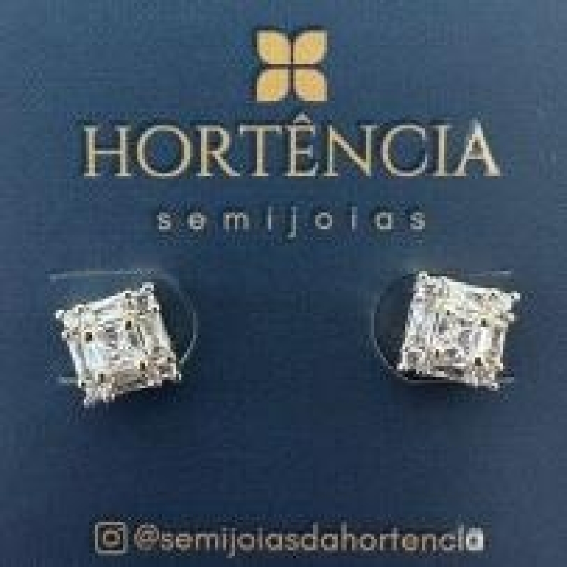 BRINCO QUADRADO PEDRINHAS CRISTAIS 