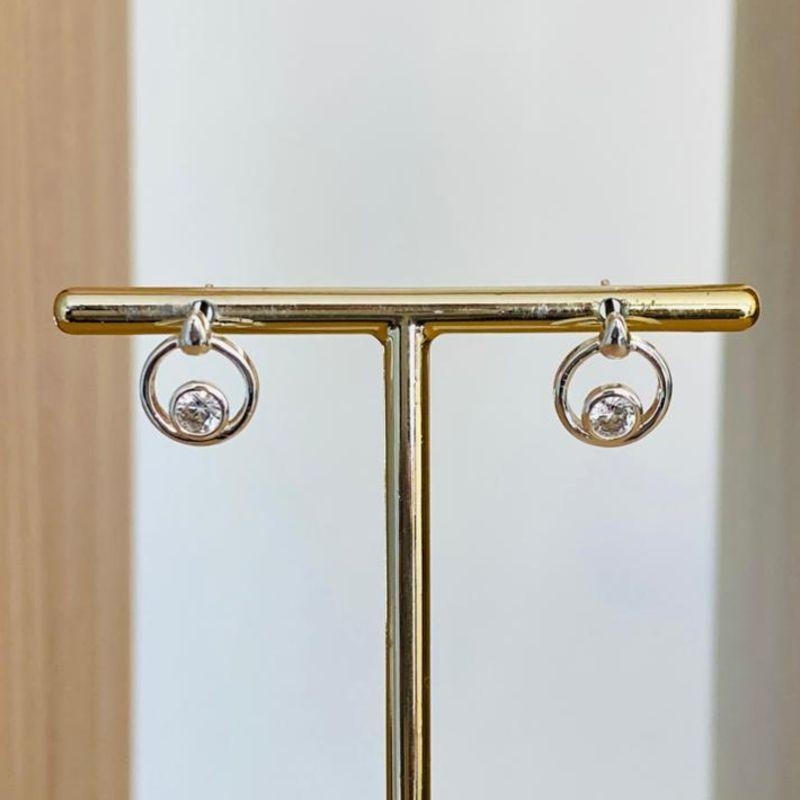 BRINCO REDONDO COM ZIRCONIA