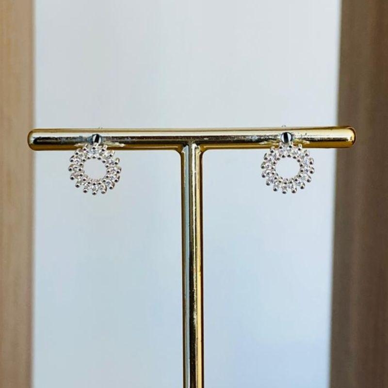 BRINCO REDONDO CRAVEJADO