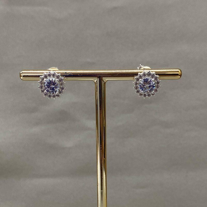 BRINCO REDONDO CRAVEJADO COM ZIRCONIAS