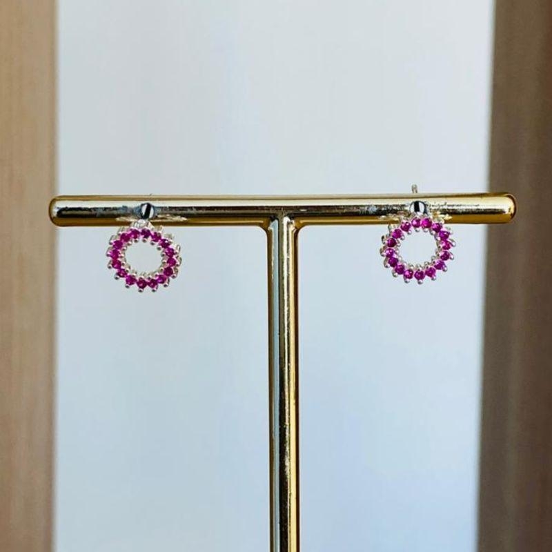 BRINCO REDONDO CRAVEJADO ROSA