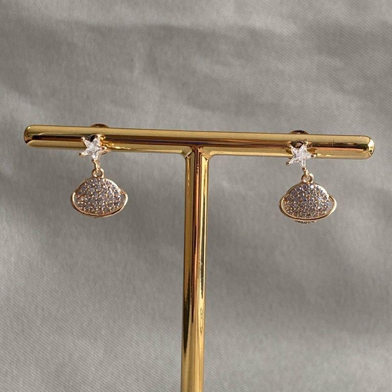 BRINCO SATURNO CRAVEJADO