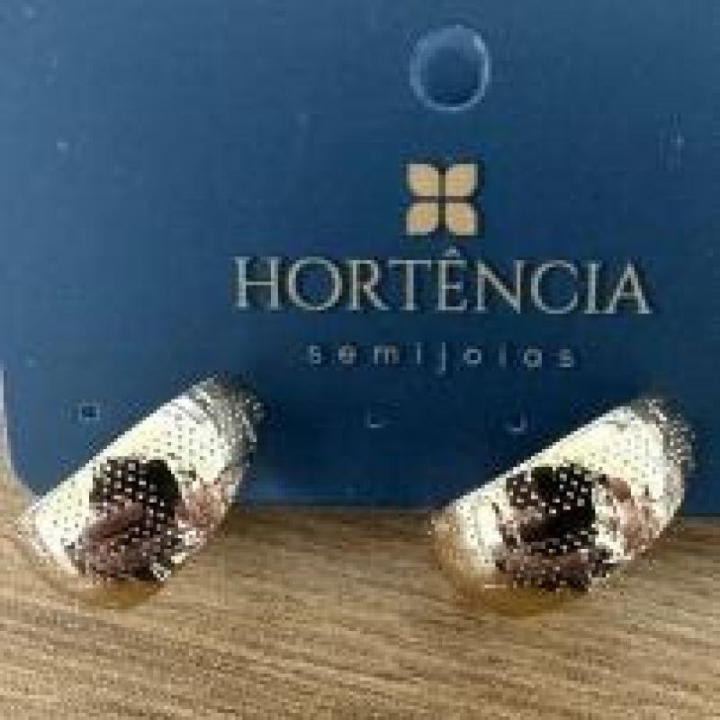 BRINCO SEMI ARGOLA DETALHE FOSCO