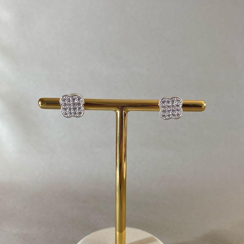 BRINCO TREVO CRAVEJADO