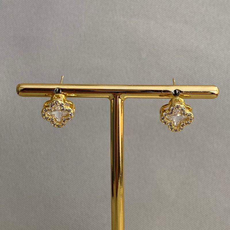 BRINCO TREVO CRAVEJADO