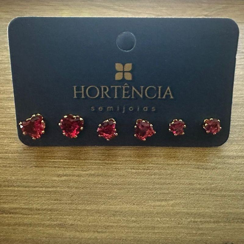BRINCO TRIO CORAÇÃO FÚSCIA