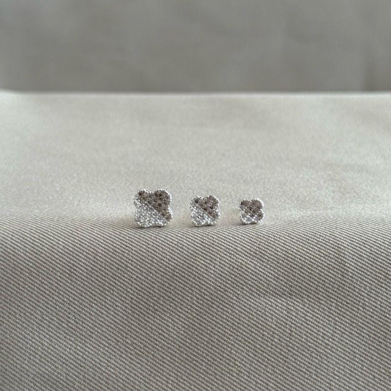 BRINCO TRIO TREVO CRAVEJADO