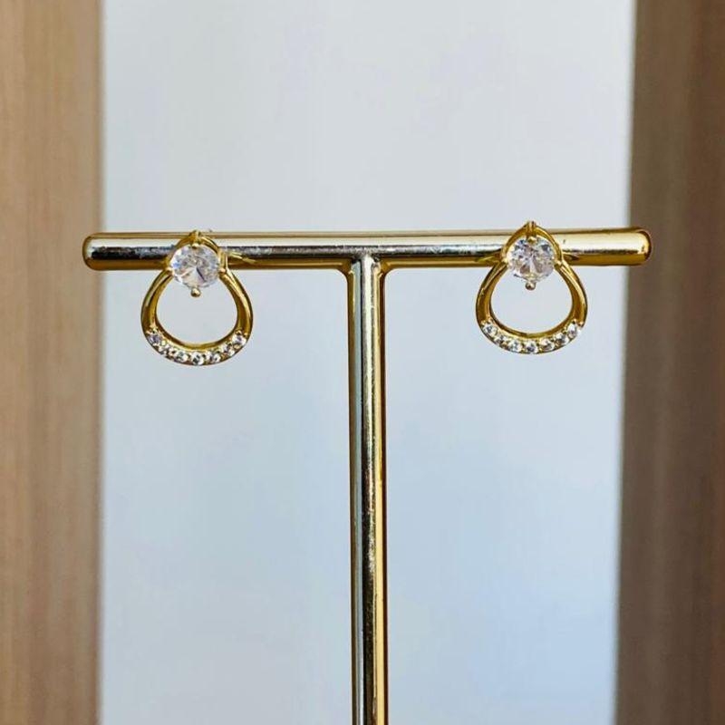 BRINCO VAZADO CRAVEJADO