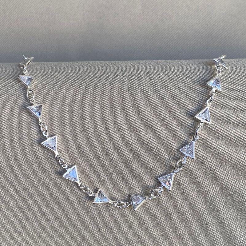 CHOCKER COM ZIRCONIA EM TRIANGULO