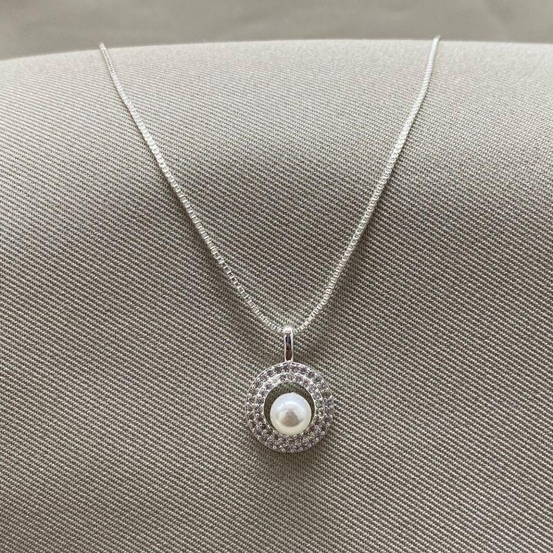 COLAR CRAVEJADO COM PEROLA