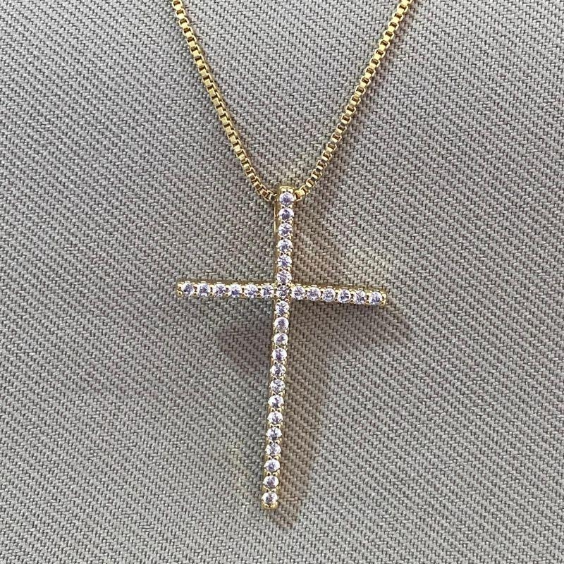 COLAR CRUZ CRAVEJADA