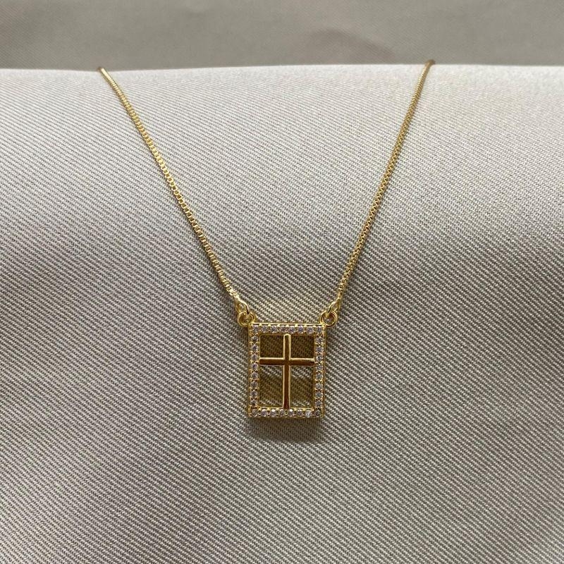 COLAR CRUZ MOLDURA CRAVEJADA