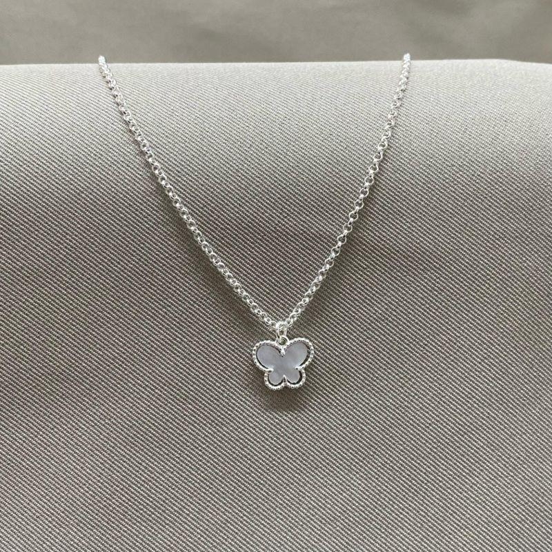 COLAR ELO PORTUGUES COM BORBOLETA BRANCA